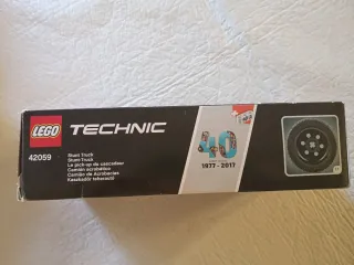 CAMIÓN DE LEGO TECHNIC 42059 PULL BLACK