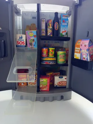 Nevera de juguete grande , con sonido real !