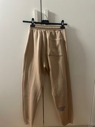 Pantalón chándal Bershka beige
