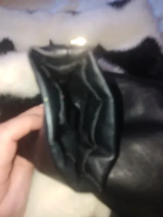 Abrigo Guess pelo y piel negro/blanco Talla 16 año