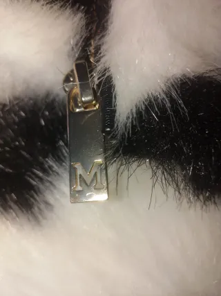 Abrigo Guess pelo y piel negro/blanco Talla 16 año