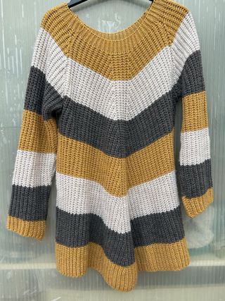 Jersey tricolor: Blanco, Gris y Mostaza