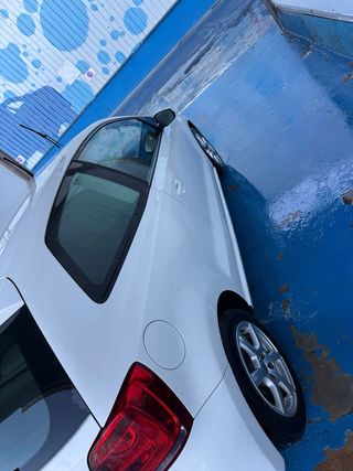 Volkswagen Polo 2012 (Precio Negociable)