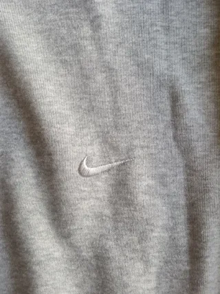Sudadera Nike Gris