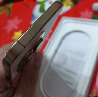 iPhone 16 Pro Max Dorado