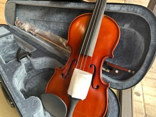Violín 1/4 Carlo Giordano con estuche