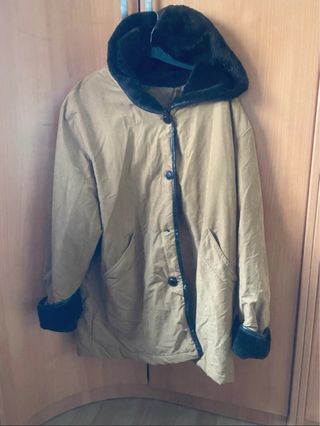 Chaquetón mujer talla 44 beige y negro Con gorro