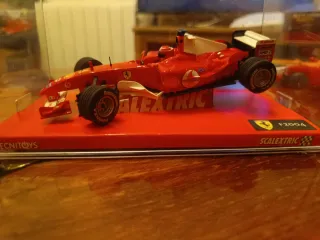Ferrari F 2004 ,Scalextric