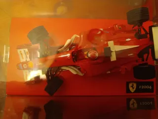 Ferrari F 2004 ,Scalextric