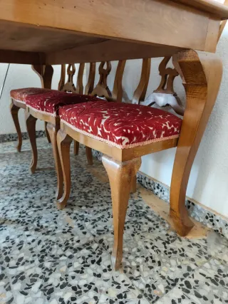 Mesa y 6 Sillas Estilo Chippendale