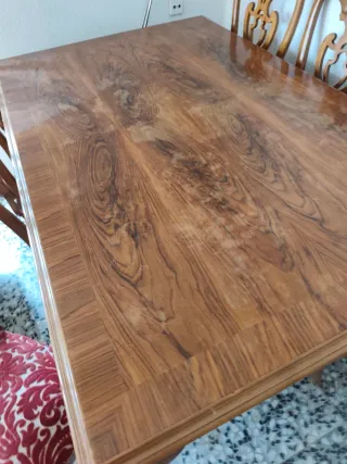 Mesa y 6 Sillas Estilo Chippendale