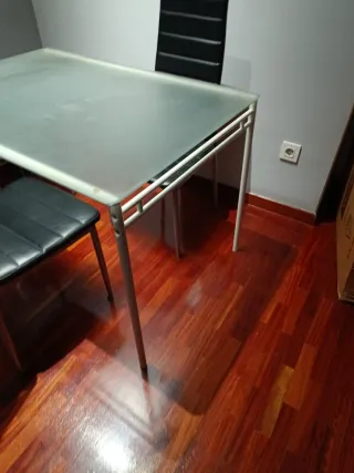 Mesa cristal y metal moderna,para txoko