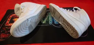 Zapatillas Jordan Mid Blancas Talla 42