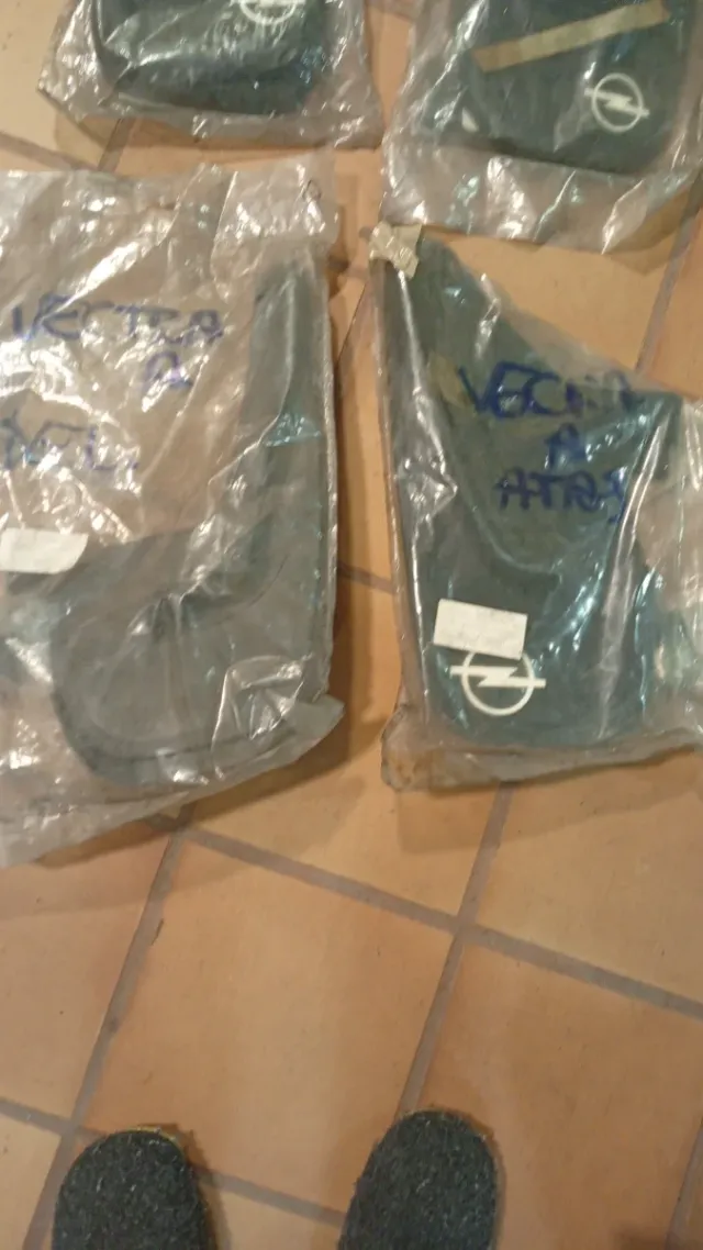 4 Faldillas Opel Vectra A