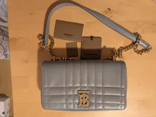 Bolso Bandolera Burberry Gris y Dorado Nuevo