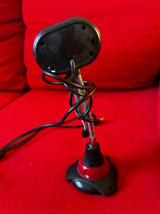 Webcam Negra y Roja Flexible