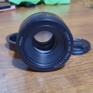 Canon EF 50mm f/1.8 STM
