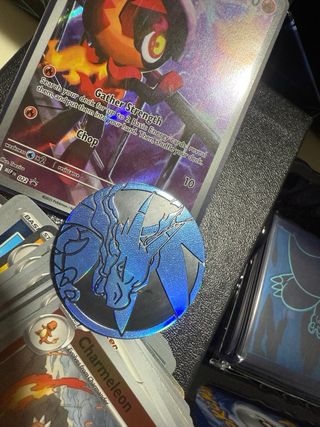 Pokémon ETB Phantasmal Flames Caja Entrenador