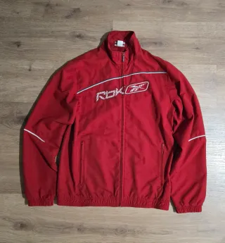 Conjunto deportivo Reebok rojo y gris