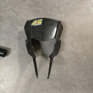 Tubo de escape silenciador i careta de ciclomotor