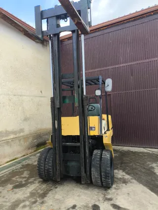 Carretilla elevadora TCM Hidrostática 3000kg