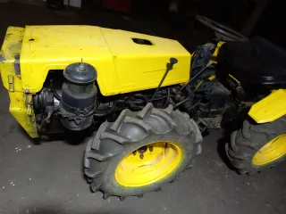 Tractor Pasquali Amarillo