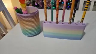 Set portapenne Legami: espositore + barattolo