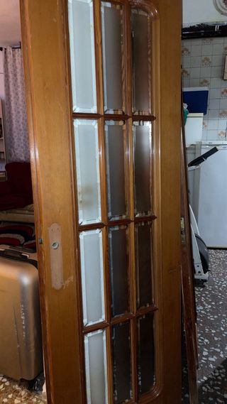 Puertas y ventanas de madera real