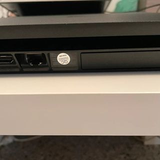 PS4 Slim 500GB Firmware 10.00