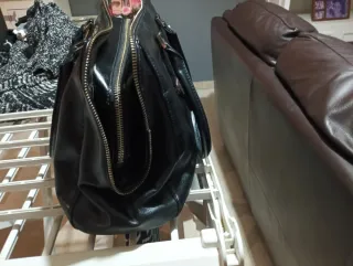 Bolso Guess Negro Gran Capacidad