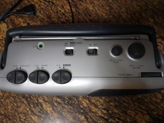 Radio Cassette Gris Plata