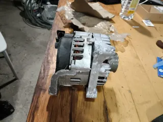 Alternador BMW 318d 320d 325d 7805432