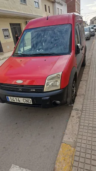 Ford E-Tourneo Courier 2004
