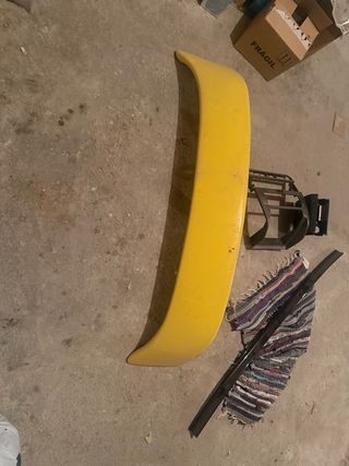 Alerón consola central Seat León 1M