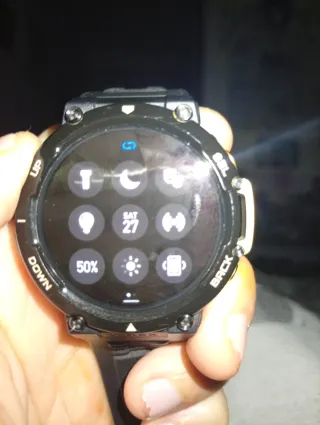 Amazfit T-Rex 2 Smartwatch negro y dorado