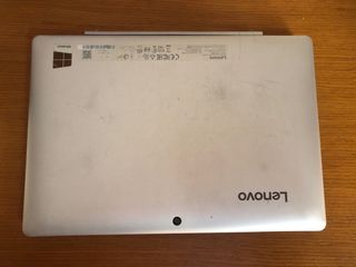 Tablet Ordenador Lenovo con teclado y regalos