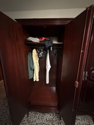 Armario de madera antiguo buen estado