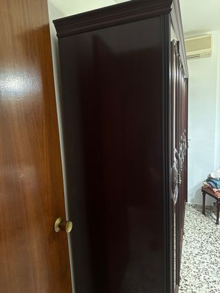 Armario de madera antiguo buen estado
