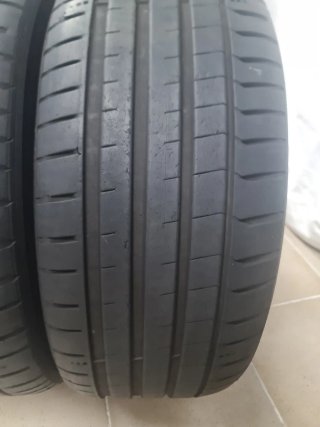 MICHELÍN 245/45ZR19 102Y