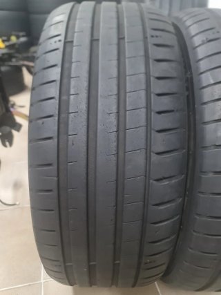 MICHELÍN 245/45ZR19 102Y
