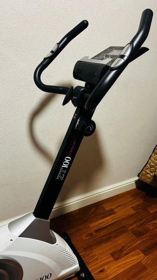 Bicicleta estática BH Fitness ZT100