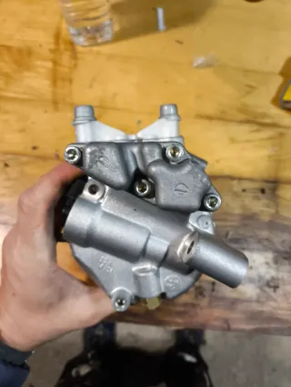 Compresor A/C BMW Serie 1 118d