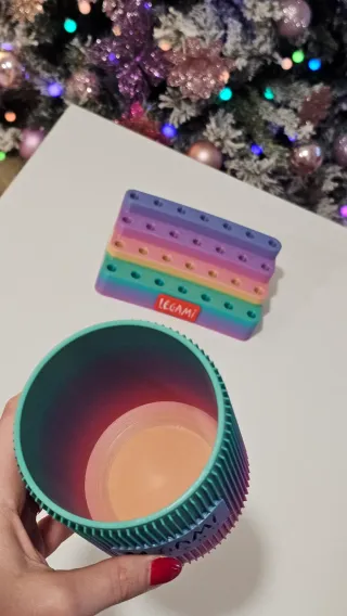 Set portapenne Legami: espositore + barattolo