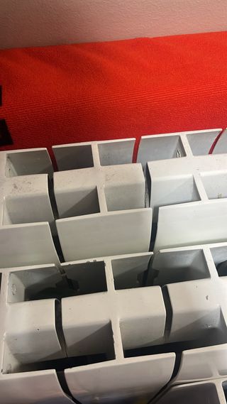 Radiadores de agua metálicos blancos