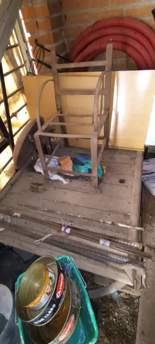 Trillo antiguo de madera, Trilladora y harados