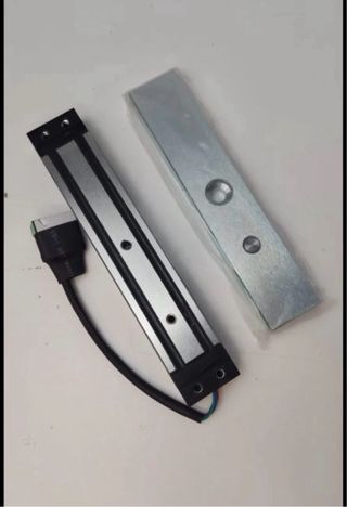 Cerradura Electromagnética y cerradero eléctrico.