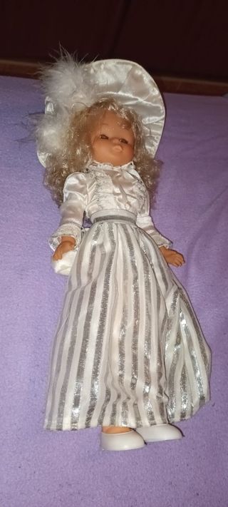 Muñeca Nancy daypa.Vestido Rayas Plata original.