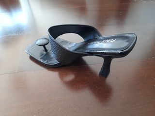 Sandalias de tacón Public Desire negras