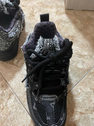 Scarpe Louis Vuitton nere e grigie