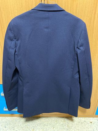 Traje de hombre azul marino